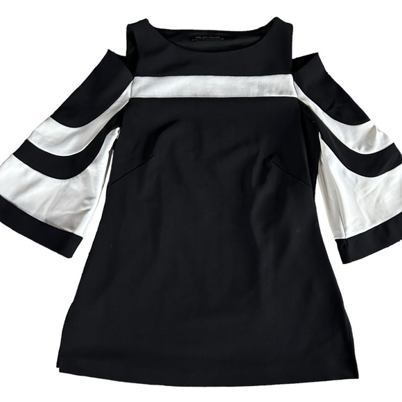 Boston Proper Womens Colorblock Black/White Cold Shoulder Tunic Top sz XS - Picture 1 of 4